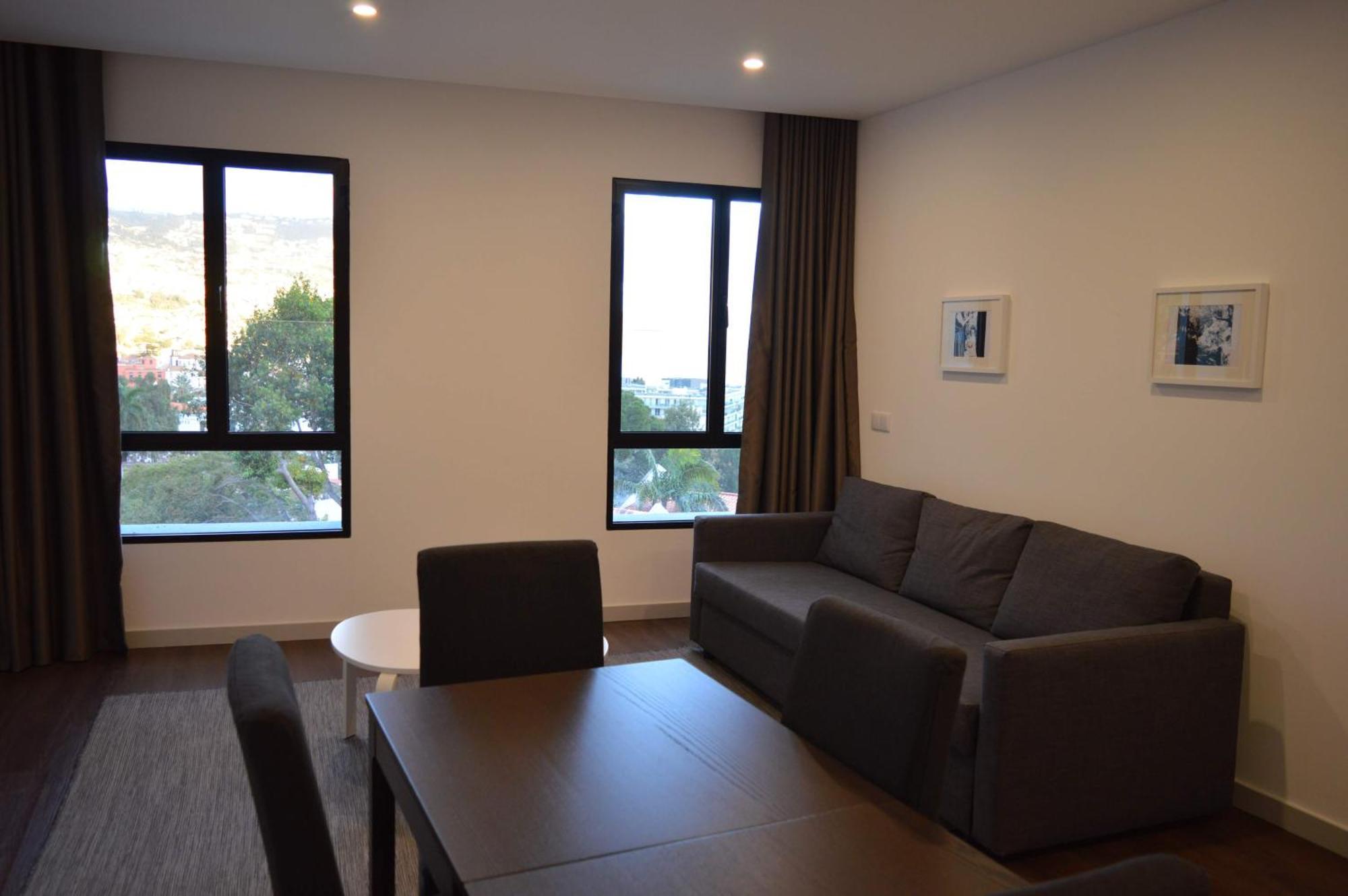 Cba Suites Madeira Фуншал Екстериор снимка